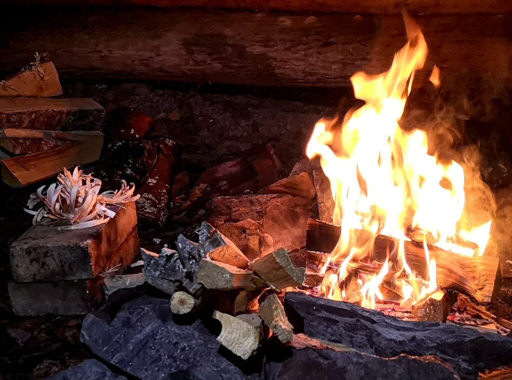 nuotio ja kiehiset Sandrian villi luonto - erä- ja luontoelämyksiä Eurajoen ja Rauman seudulla