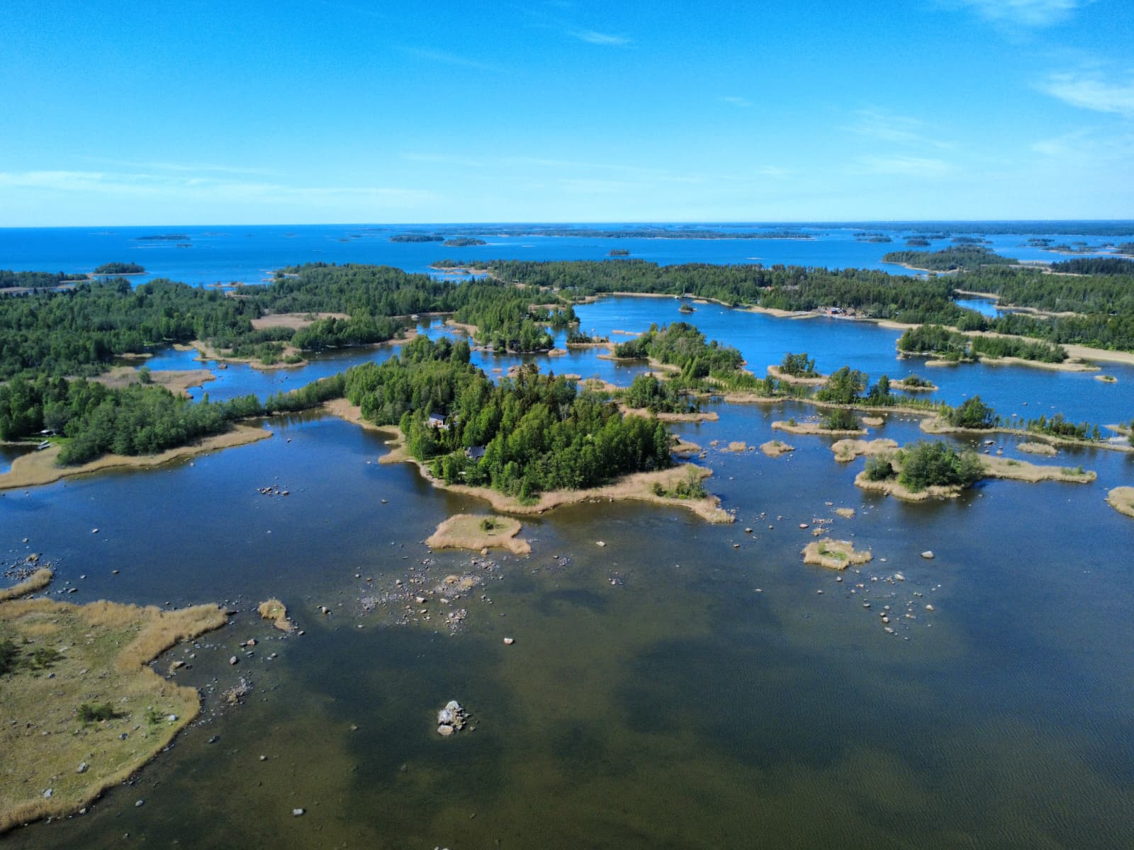 Sandrian villin luonnon takapihan melontamaisemat